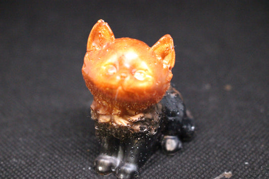 Sitting Fluffy Cat Resin Figurine for Home Decor-0
