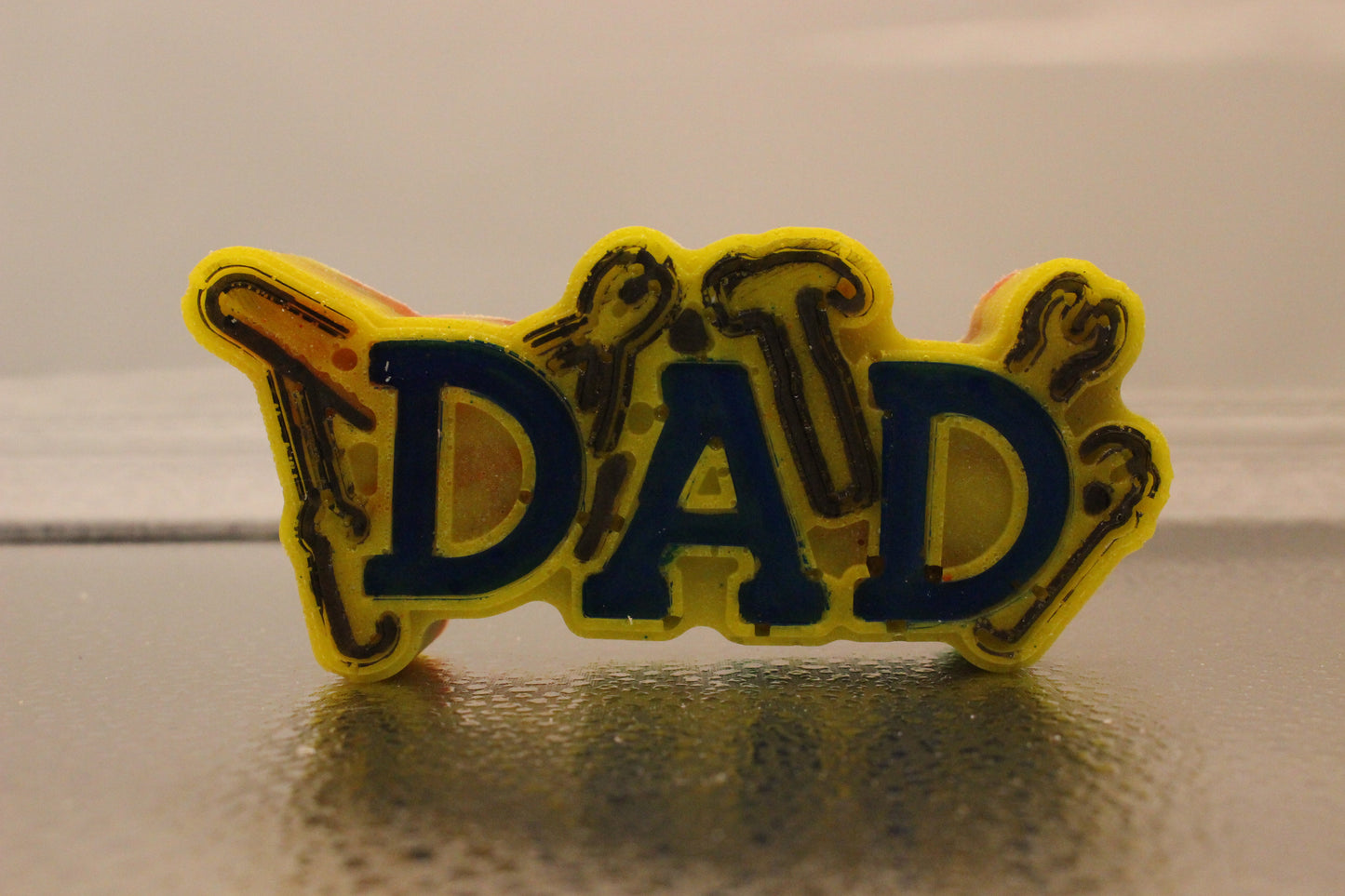Handmade DAD Resin Home Decor Gift for Father's Day-1